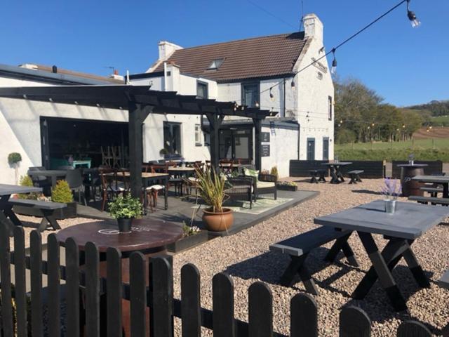 Pitlessie Inn&Pantry Cupar Exterior foto